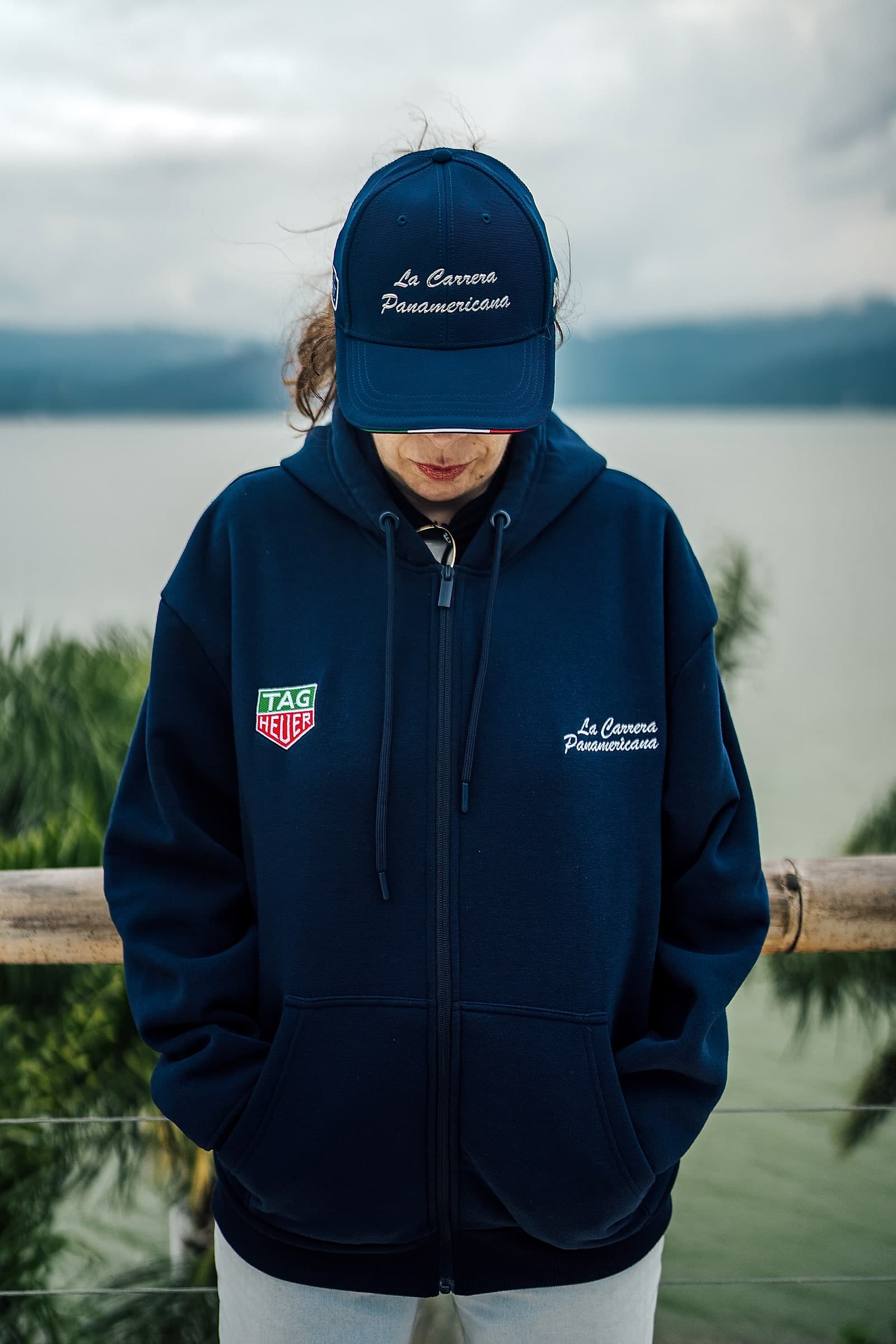 Sudadera Oficial 2026